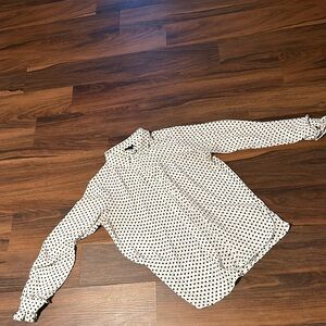 WHO WHAT WEAR polka dot blouse size medium